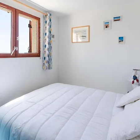 Apartment T2 Avec Balcon, Parking Prive, Petit Animal Admis - Fr-1-409-266 Fleury (Aude)